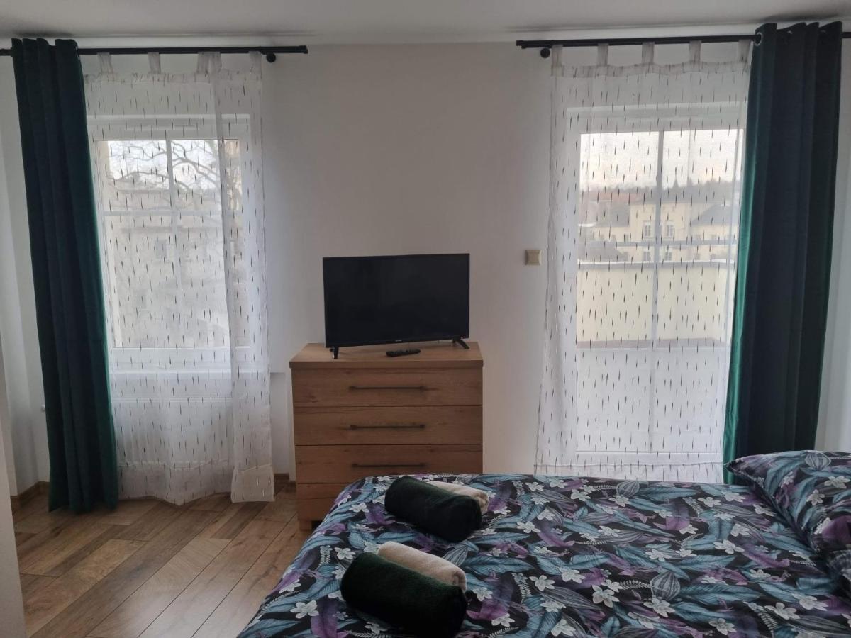 쿠드즈코 Przy Zelaznym Moscie B&B 외부 사진