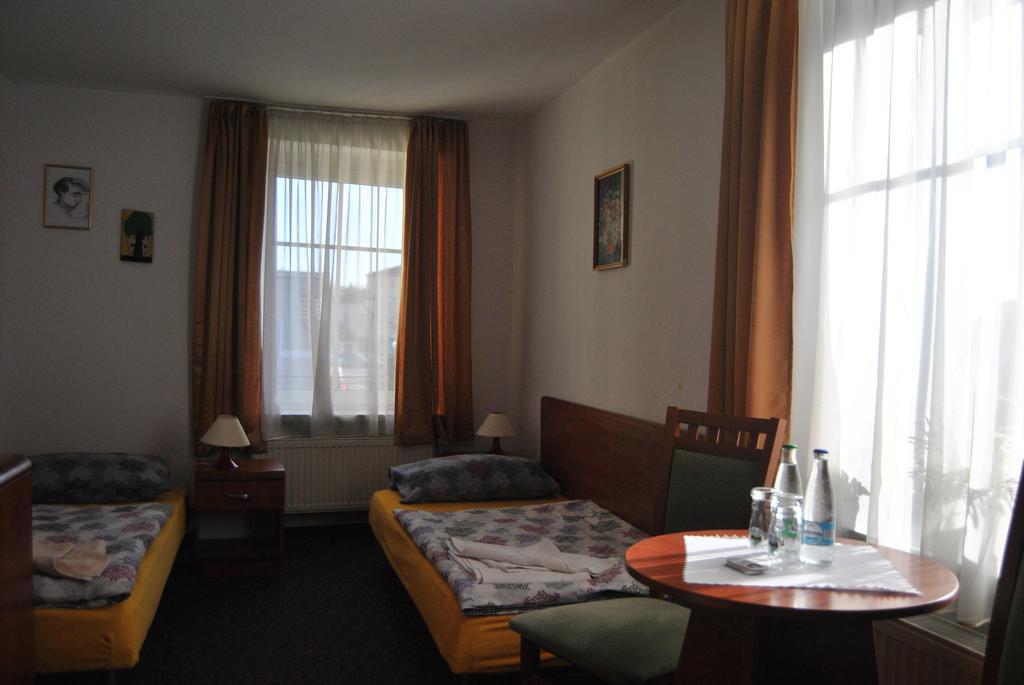 쿠드즈코 Przy Zelaznym Moscie B&B 객실 사진