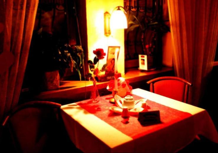 쿠드즈코 Przy Zelaznym Moscie B&B 외부 사진